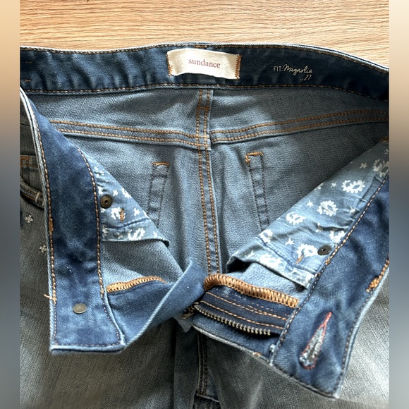 Worn once!Like new!Sundance jeans,Magnolia fit w/lace & stitching details, Sz 27 - Picture 6 of 16